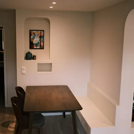 New, Fully Equipped 1-bedroom Apartment, Tennis, 2 Bikes Included, Ac