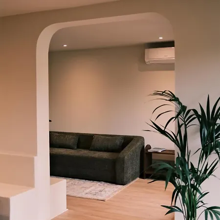 New, Fully Equipped 1-bedroom Apartment, Tennis, 2 Bikes Included, Ac