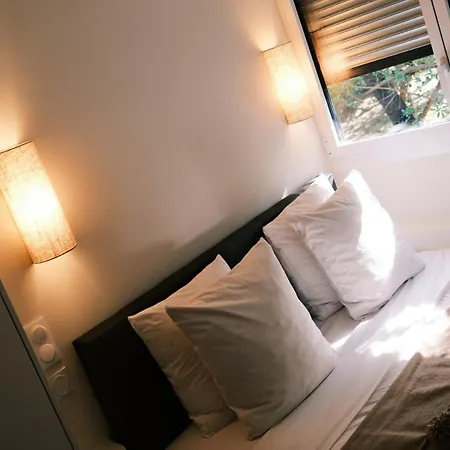 New, Fully Equipped 1-bedroom Apartment, Tennis, 2 Bikes Included, Ac