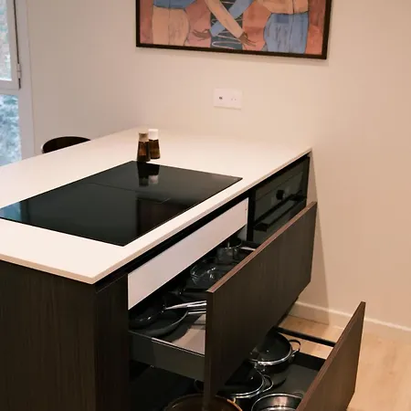 New, Fully Equipped 1-bedroom Apartment, Tennis, 2 Bikes Included, Ac *